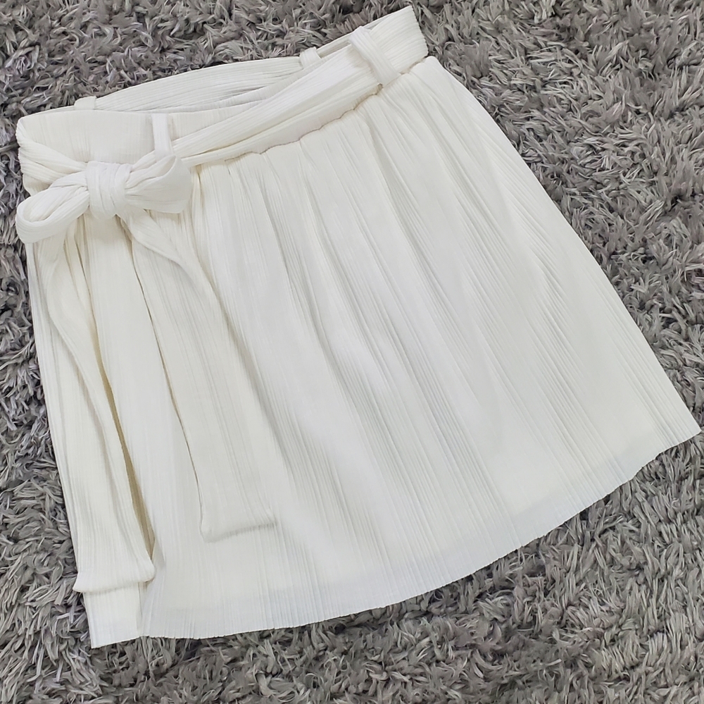 NWT Sabo Skirt White Pleated Skirt Size L